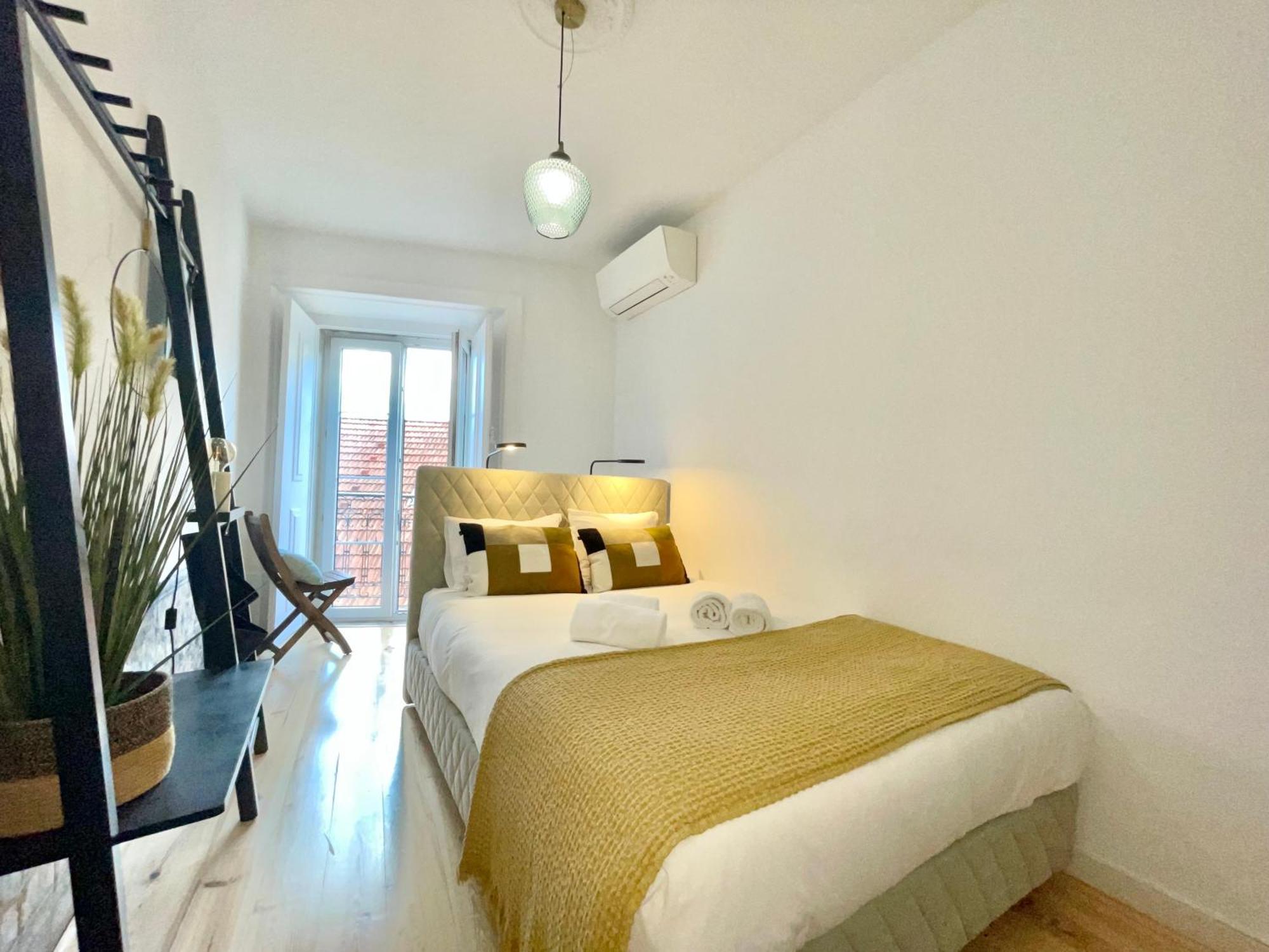 Carmo'S Wonder Apartment Lisboa Екстериор снимка